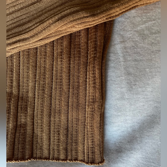 Forever 21 Ribbed Long Sleeve Top - Picture 5 of 9